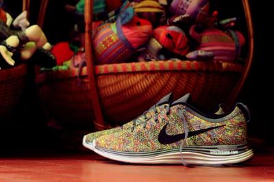 Nike Lunar Flyknit One Multi Color Pair Side 1