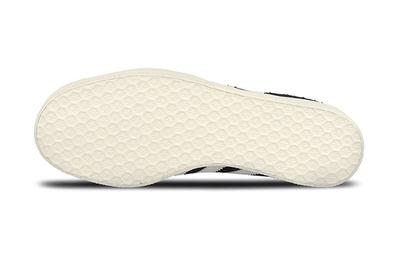 Adidas Gazelle Wmns Core Black Crystal White Chalk White 2