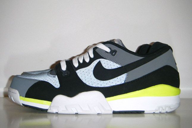 Nike Trainer 88 Sample 2013 Profile 1