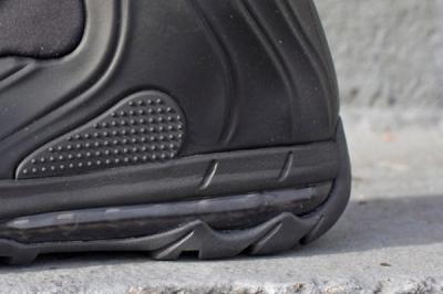 Nike Acg I 95 Posite Max Stealth Black Bubble Detail 1