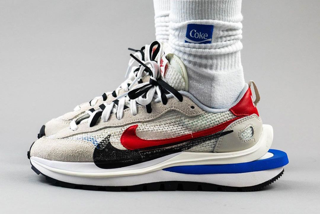 sacai x nike sail