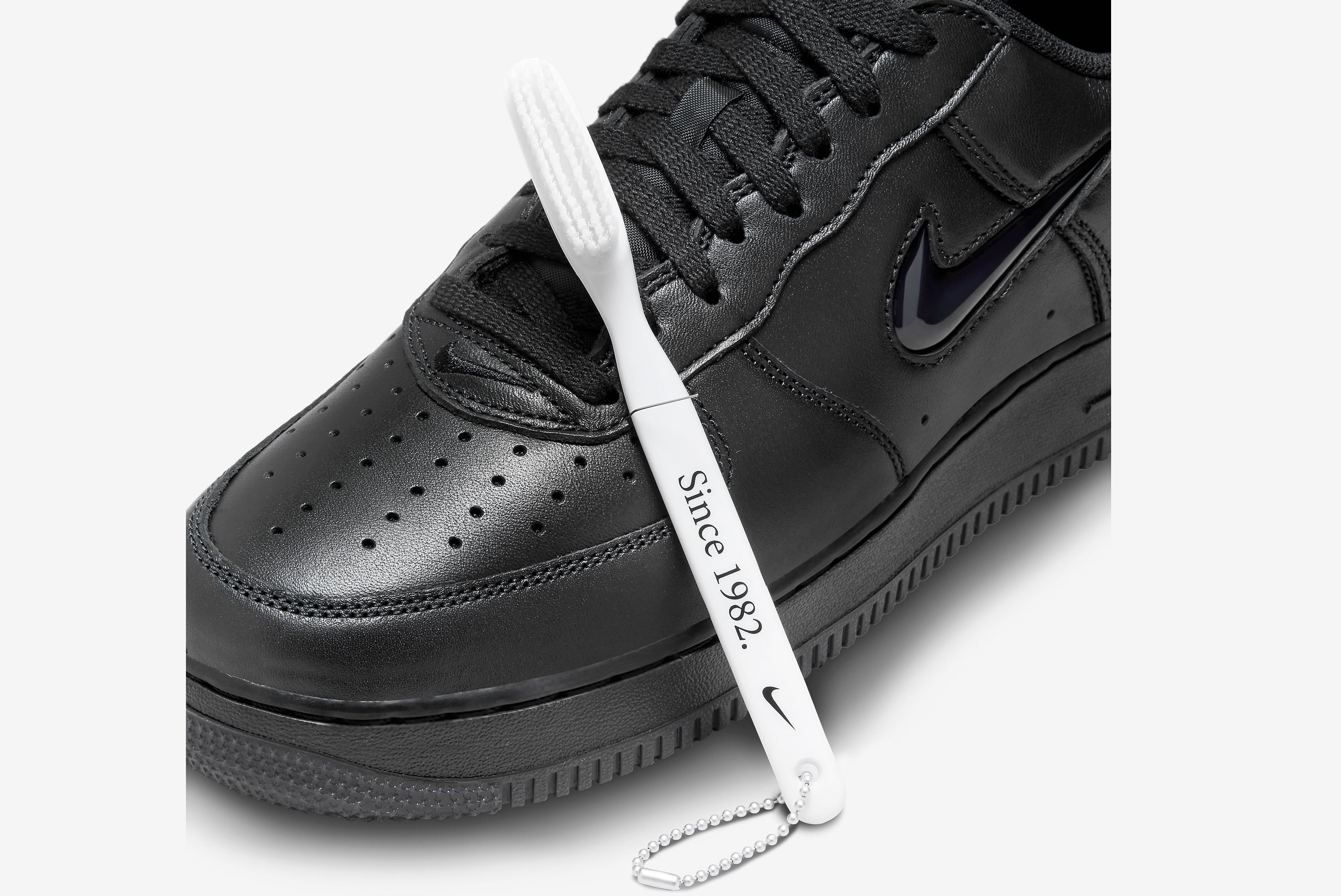 Fake air outlet force 1 black