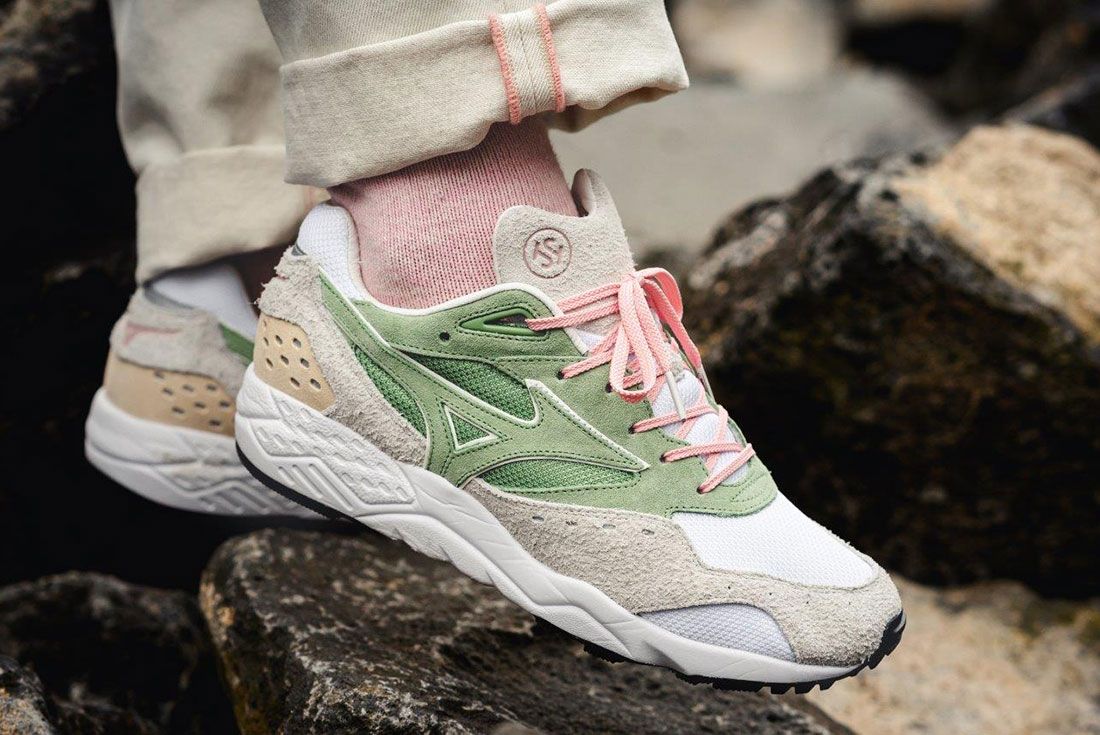 Where to Buy Hikmet Sugör's Mizuno Contender 'Snowdrop