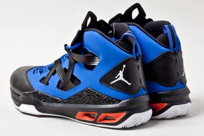 Jordan Melo M9 Blue Orange Blk Heels 1