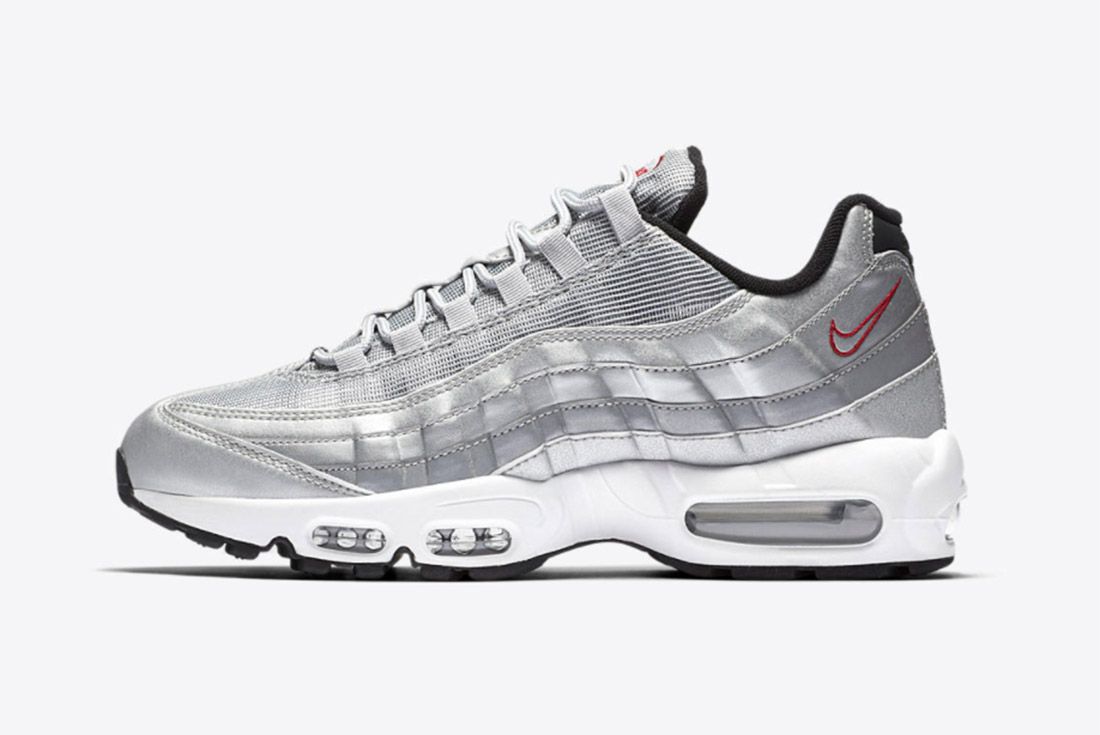 black and silver air max 95