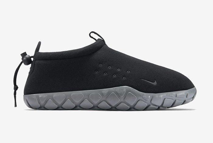 nike air moc tech fleece grey