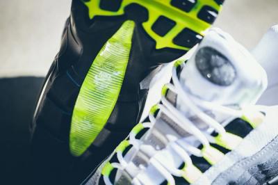 Nike Air Max 95 Patch Neon 6