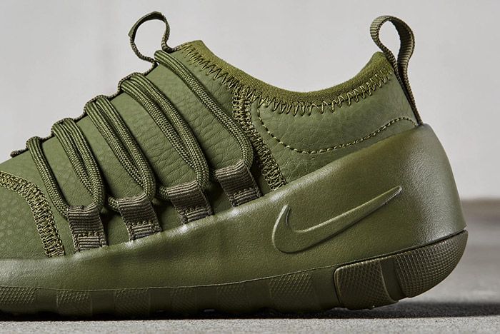 Nike Payaa Wmns Green Releases