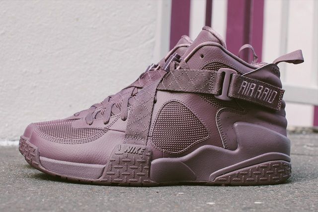 Nike x Pigalle Air Raid SP 