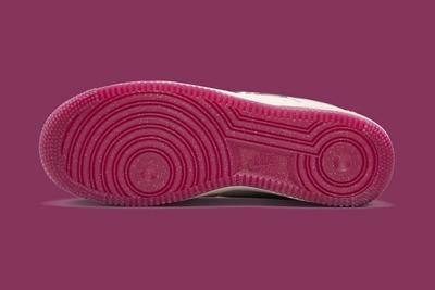 Nike Nike Lebron 3 SVSM Rch8 Confetti Valentines Day FZ5068-161