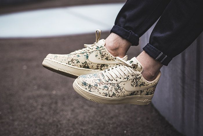 Air force 1 low desert camo team on sale gold