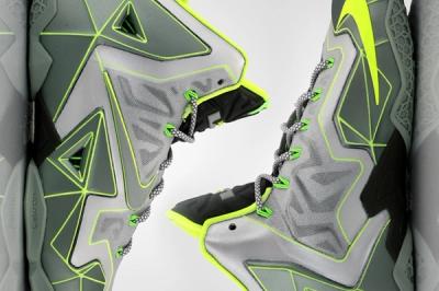 Revive Customs Nike Lebron 11 Vector 3