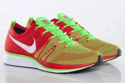 Nike Flyknit Trainer Candy Apple 1