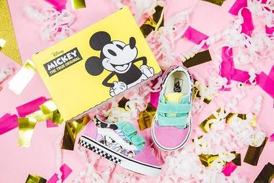Mickey Mouse X Van Collection 14