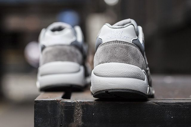 New Balance Mt580 Greywhite4