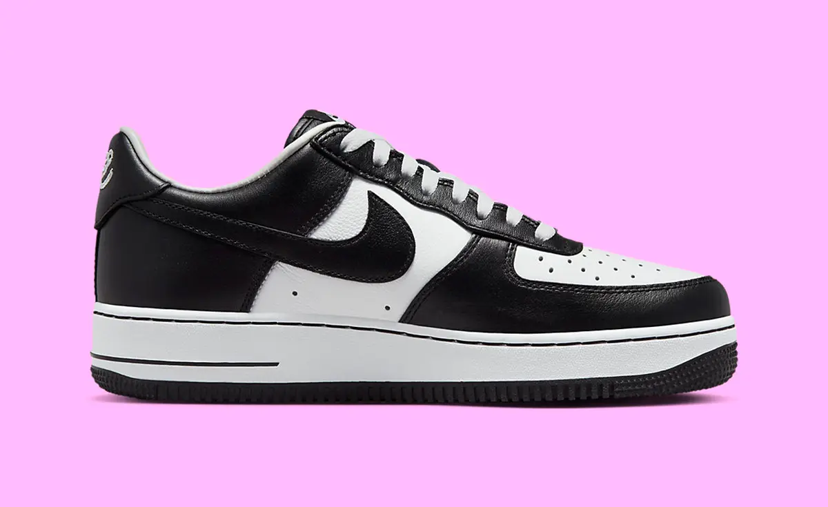 Sold at Auction: LOUIS VUITTON x NIKE Sneakers AIR FORCE 1, Gr