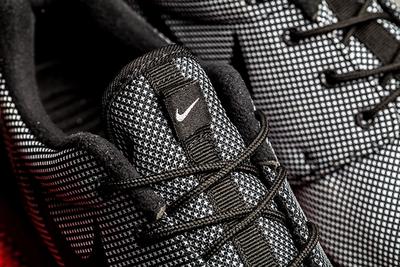 Nike Roche One Prm Black 2