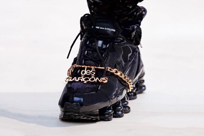 nike shox with chain