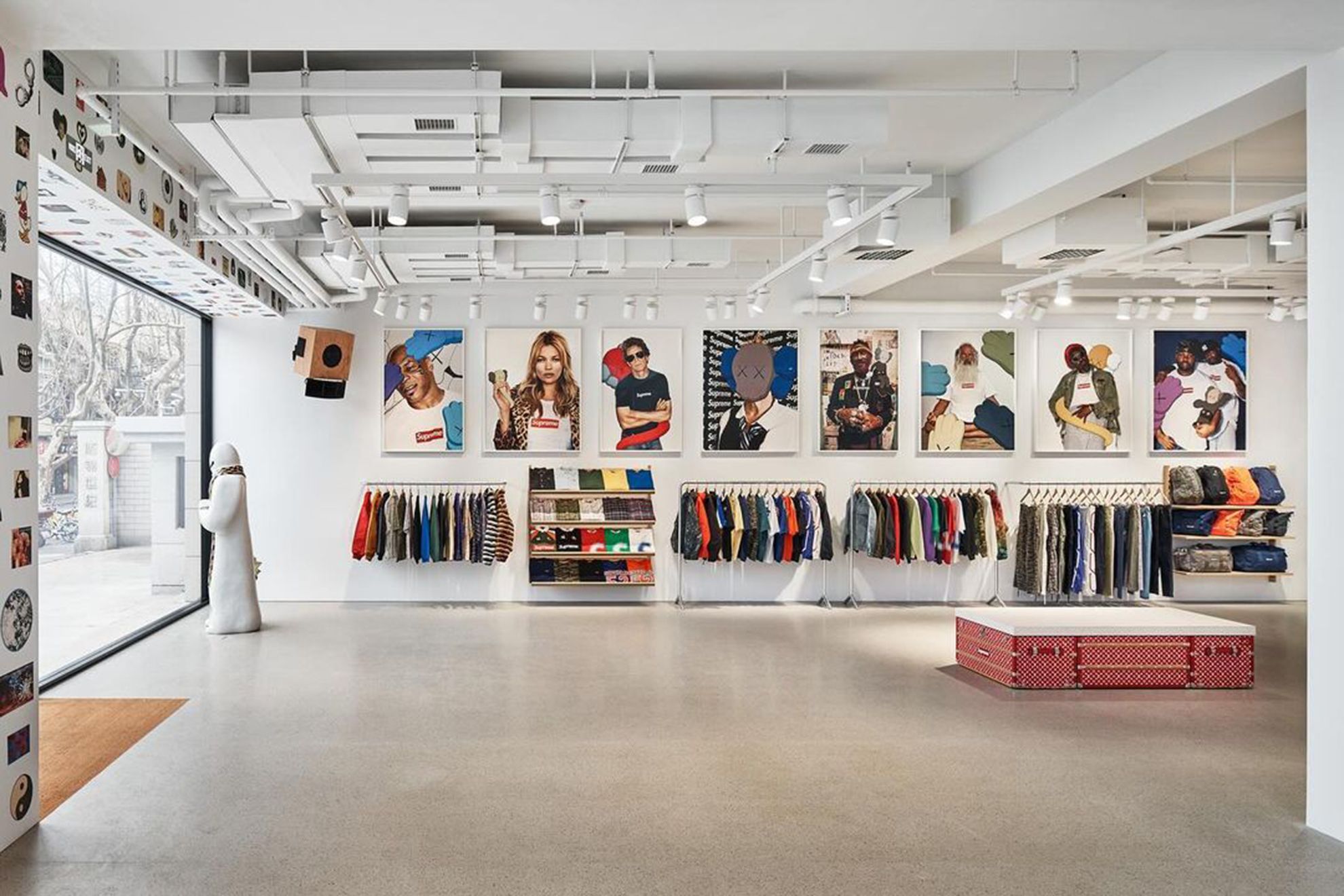 希少 90's SUPREME QUALITY the family store Supreme Closes Its Original Lafayette Store | Hypebae