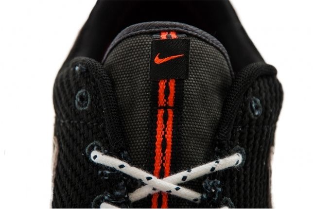 Nike Roshe Run Canvas Anthracite Sail Tongue Detail Edit 1