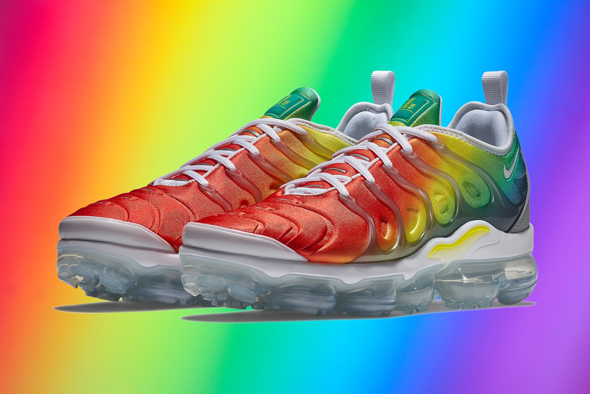 This Nike VaporMax Plus Is Making a Colourful Return Industry News