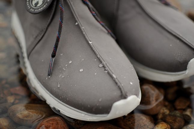 Hanon Clarks Traxter Ventile Toe Water Droplets Detail 1