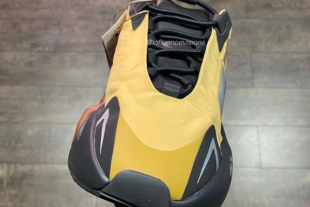 yeezy 700 honey