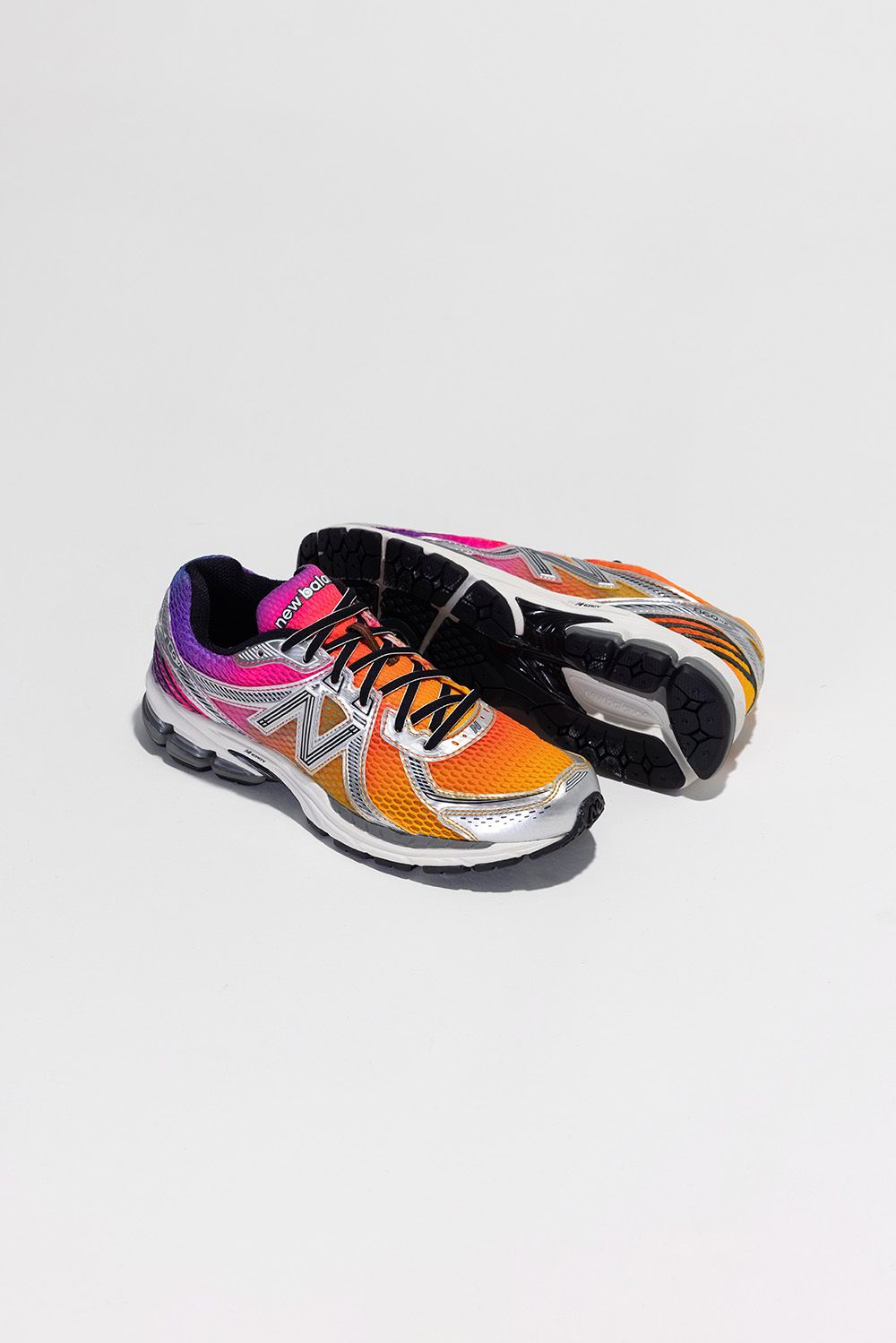 Here's How to Buy LORENZ.OG's New Balance 860v2 'Dusk