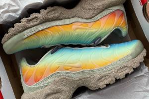 Closer Look: Nike Air Max Plus 'Sandy Beach'