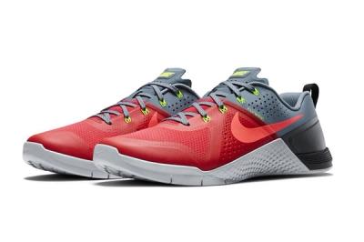 Nike Metcon 1 Daring Red 1