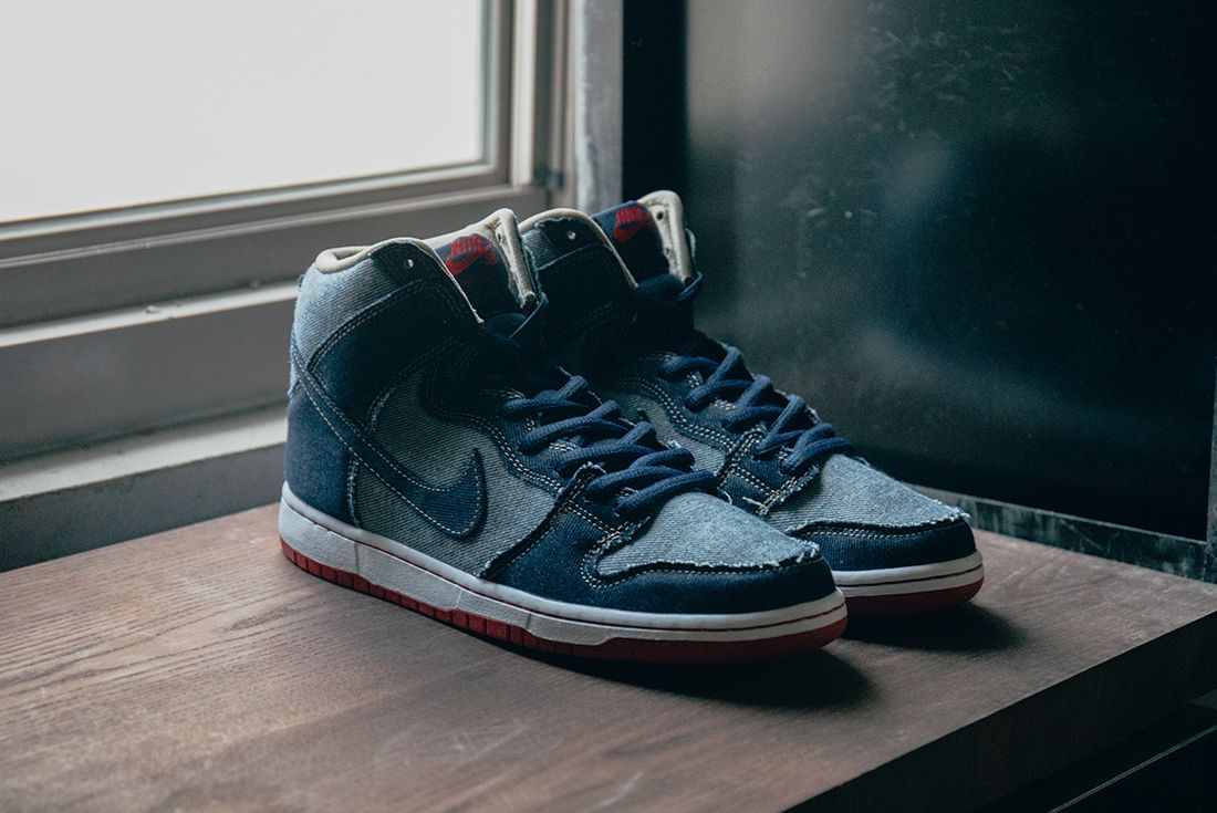 スポーツ MEDICOM TOY x NIKE SB REESE FORBES Nike SB Dunk Low Reese Forbes Denim Men's - 304292-441 - US