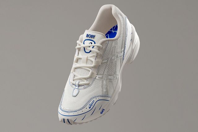 asics x above the clouds