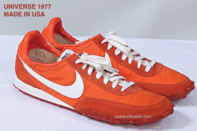 Vintage Collector Lindy Darrell Nike Runners 33