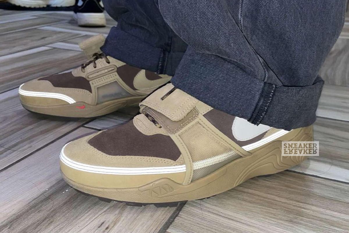 Travis Scott Gives Fan Unreleased Nike Sneakers - Sneaker Freaker