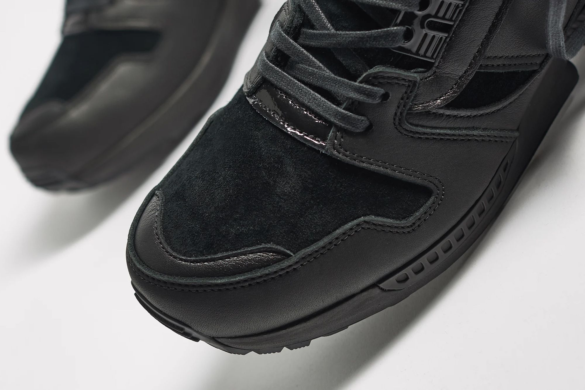 deadHYPE Team with adidas For An All-Black, GORE-TEX Lined ZX 8000