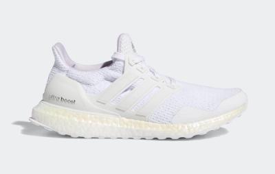 adidas UltraBOOST Aged BOOST Right