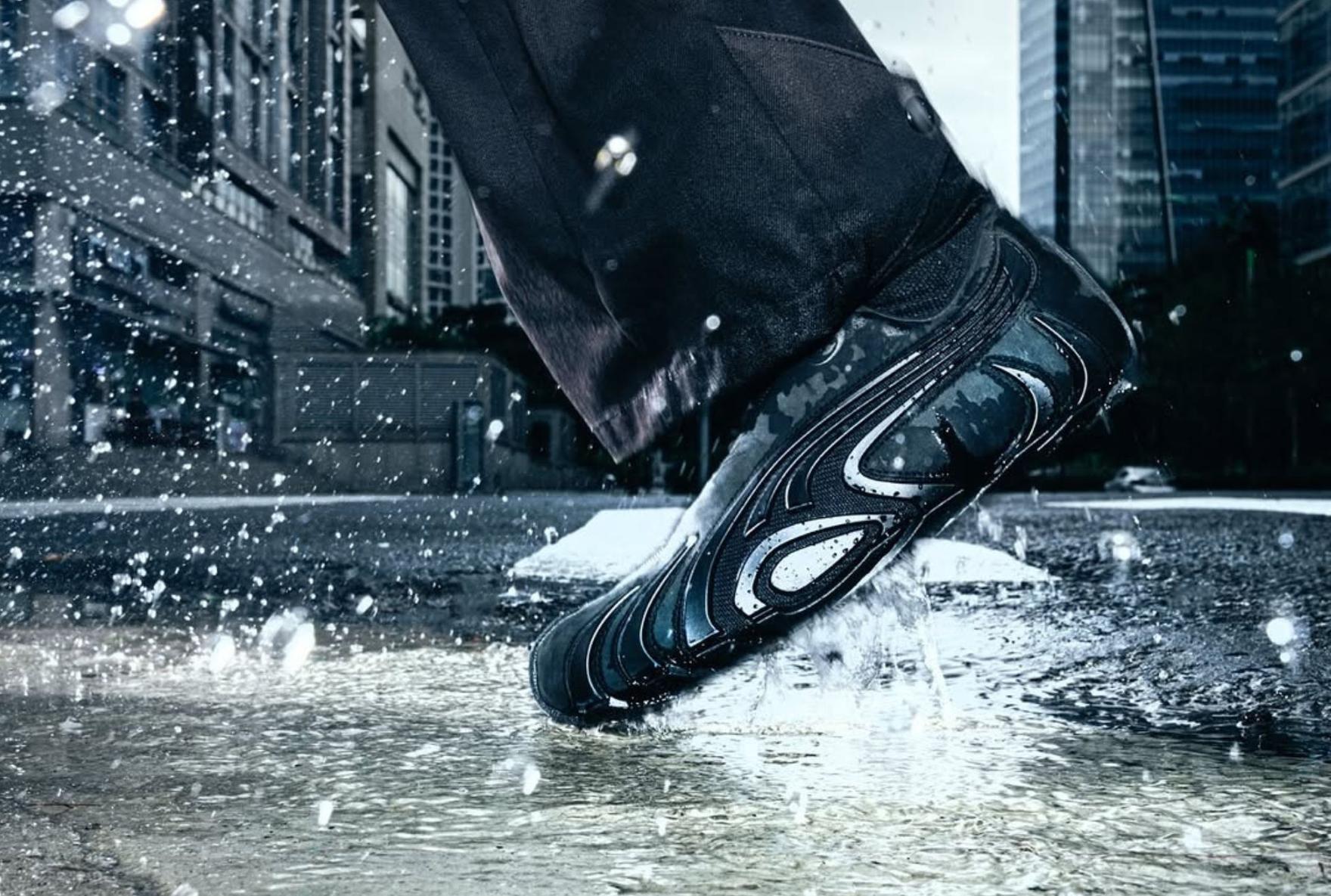 SAN SAN GEAR x PUMA Talon in the rain