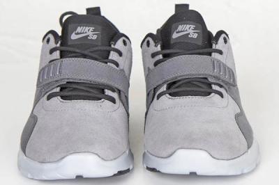 Nike Sb Trainerendor Cool Greyblackwolf Grey1
