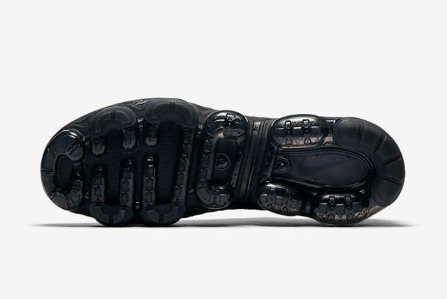 mens adidas tubular trainers