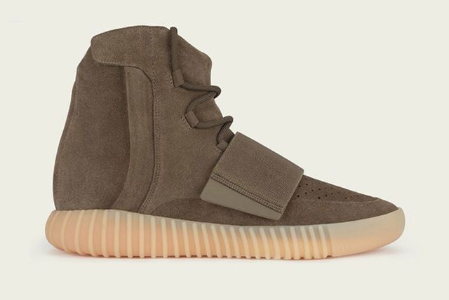 Sneakersnstuff Are Auctioning Off 30 Pairs Of Yeezys - Sneaker Freaker