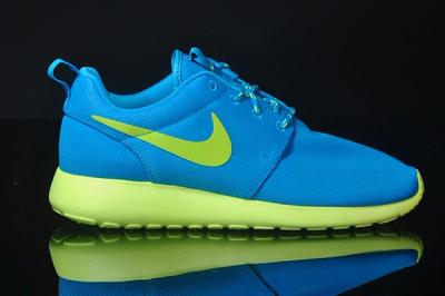 Nike Roshe Run Blue Glow Side 1