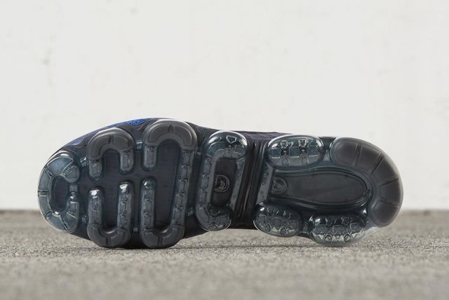 navy blue and white vapor max