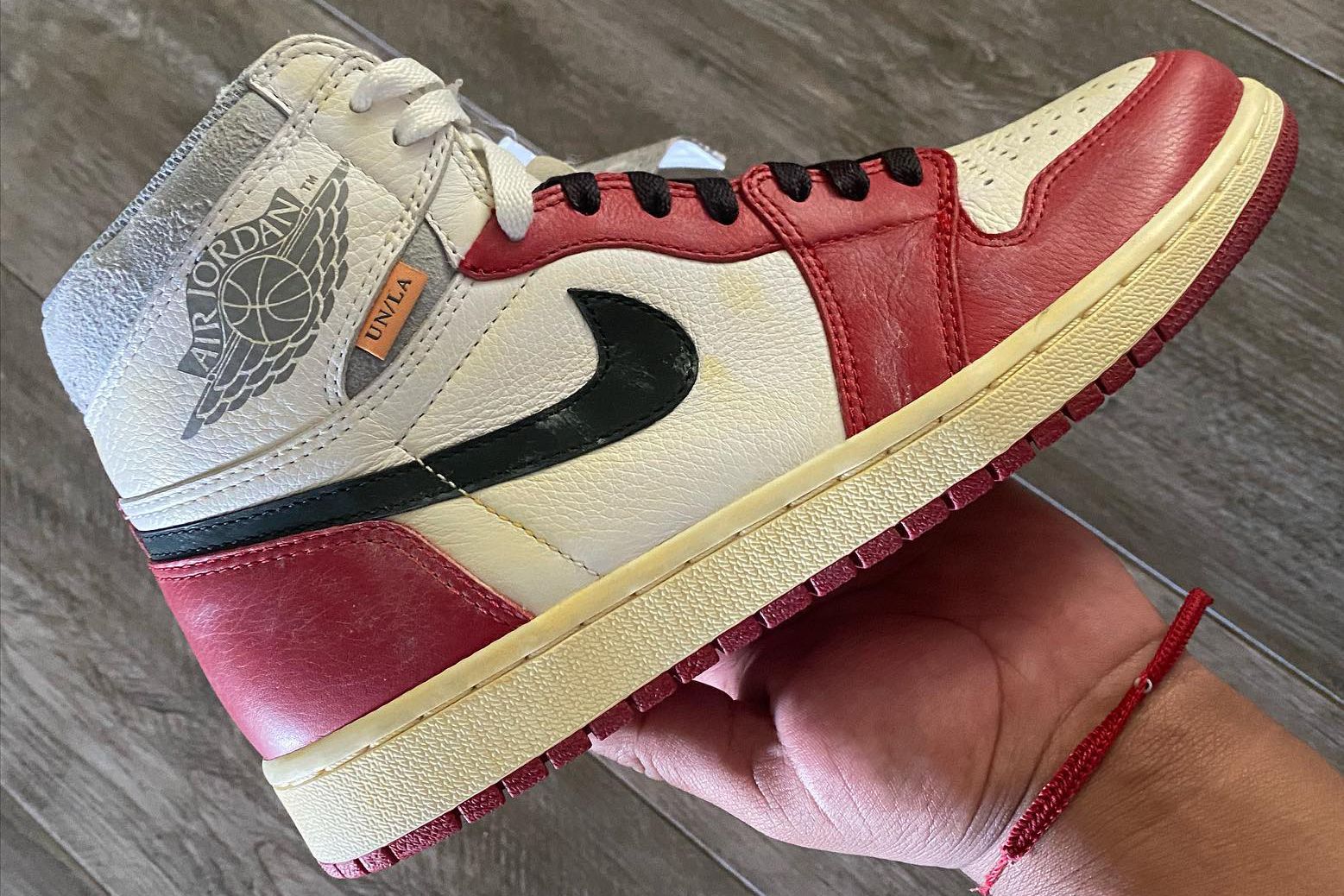 Chicago' and 'Neutral Grey' Meet On this Union x Air Jordan 1