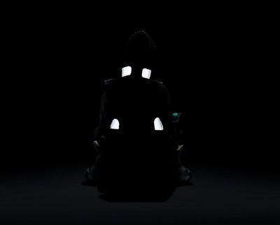 Official Images: The Nike ISPA Road Warrior âClear Jadeâ - Releases