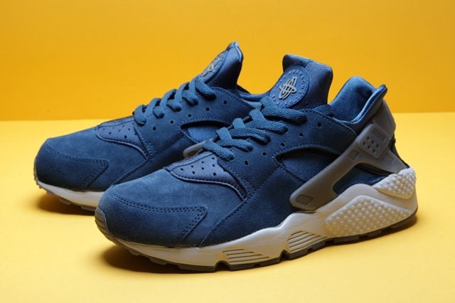 nike air huarache blue platinum