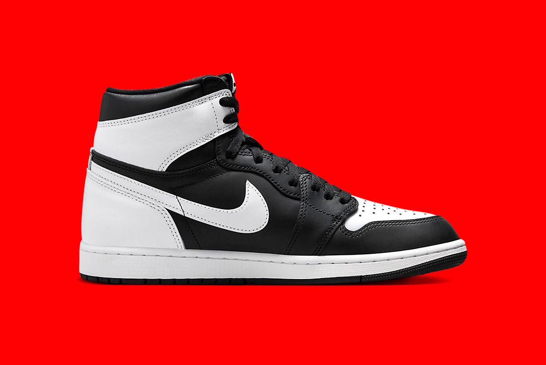 The Air Jordan 1 High OG Gets Simplified in 'Black/White' - Sneaker Freaker