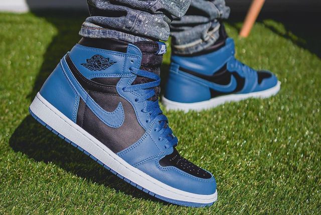 dark blue jordans 1