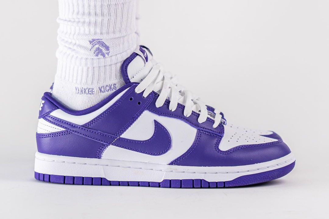 Dunk court purple