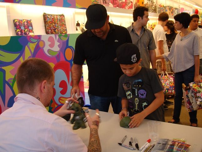 Dave White Does Kid Robot 5