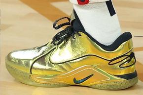 Nike LeBron 22